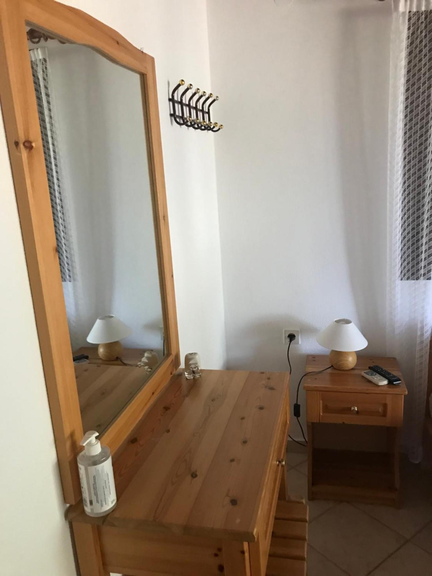 Nikos & Panagiota Apartment วูร์วูรู ภายนอก รูปภาพ