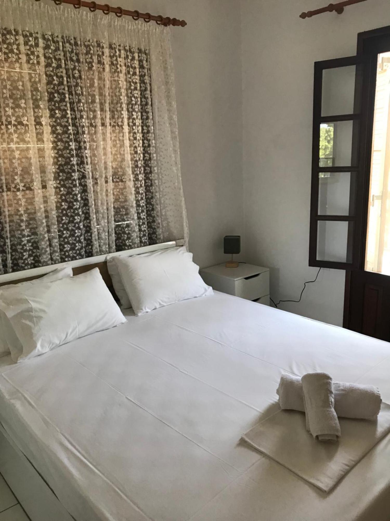 Nikos & Panagiota Apartment วูร์วูรู ภายนอก รูปภาพ