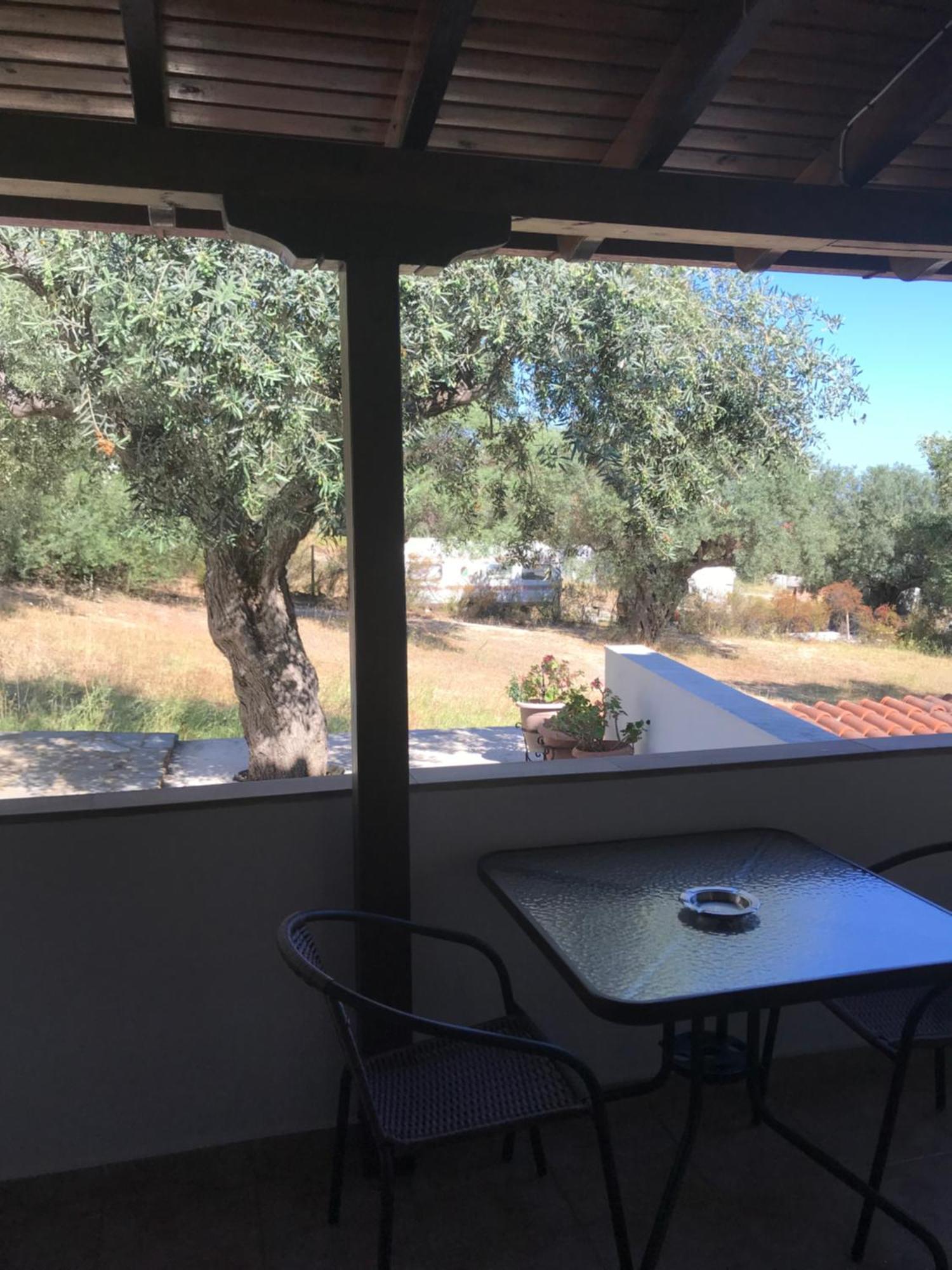 Nikos & Panagiota Apartment วูร์วูรู ภายนอก รูปภาพ