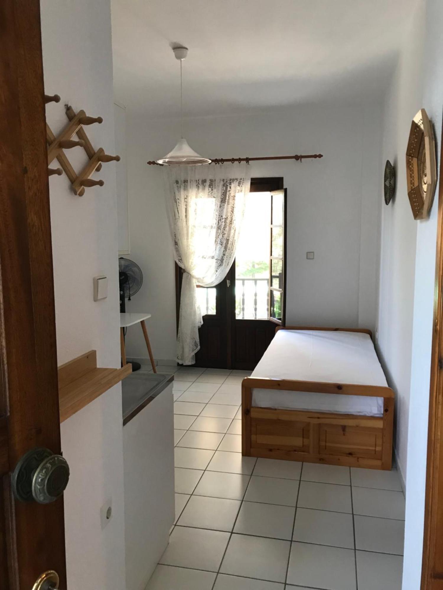Nikos & Panagiota Apartment วูร์วูรู ภายนอก รูปภาพ