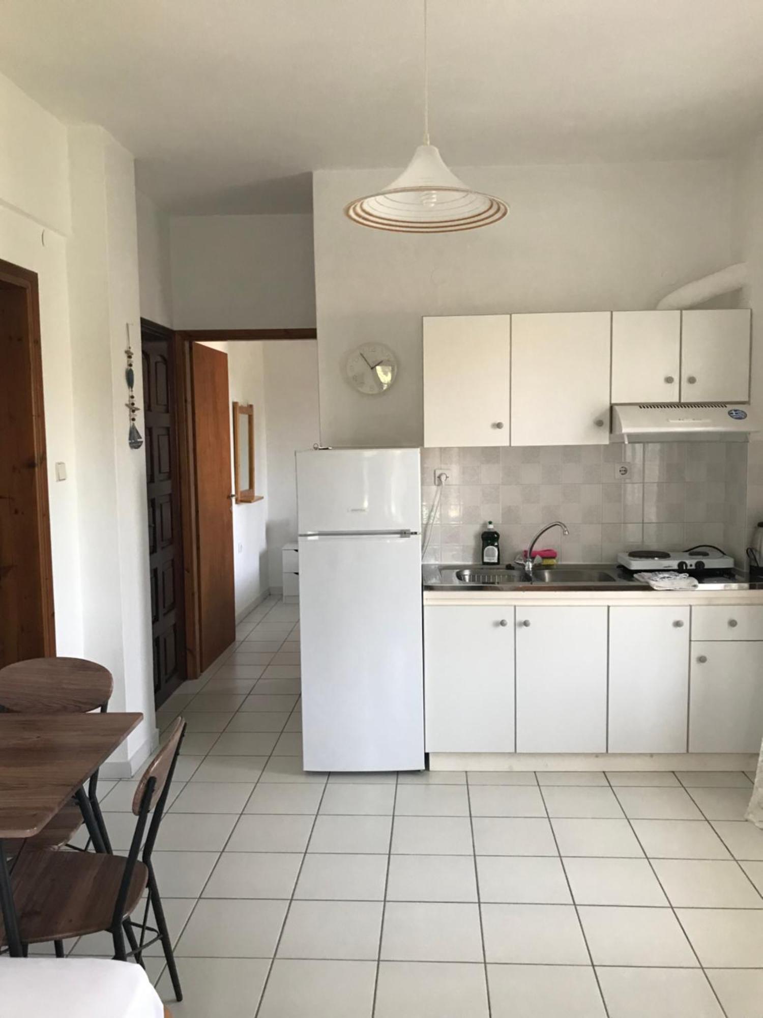 Nikos & Panagiota Apartment วูร์วูรู ภายนอก รูปภาพ
