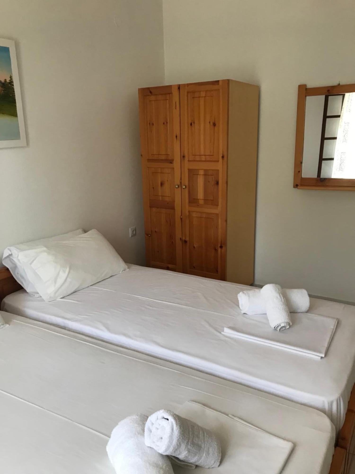 Nikos & Panagiota Apartment วูร์วูรู ภายนอก รูปภาพ