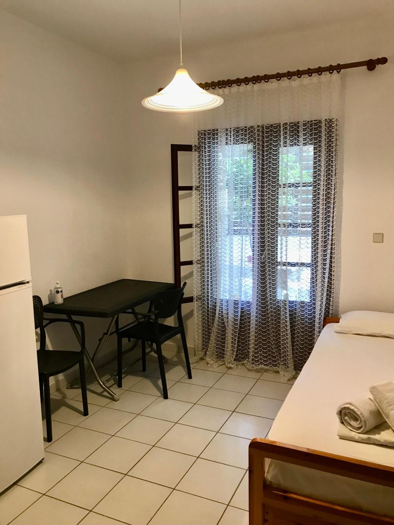 Nikos & Panagiota Apartment วูร์วูรู ภายนอก รูปภาพ